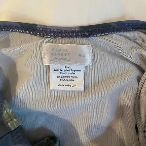 Pearl street swim suit in size 5/6 - Picture 3 of 3